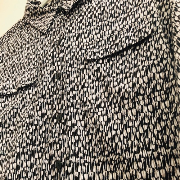 Professional Button Up - Picture 3 of 3